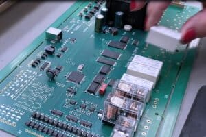 PCB assembly via Through-Hole Technology (THT)