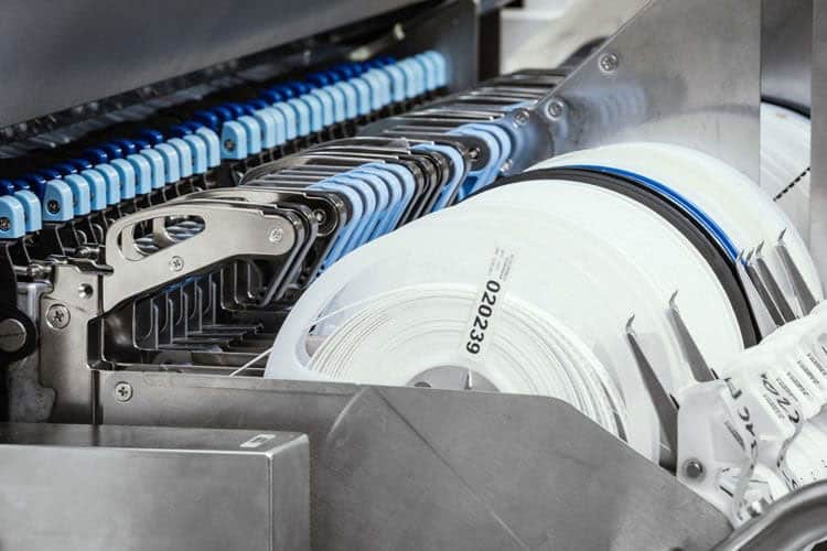 Leiterplattenbestückung – EMS Dienstleister AXXERON HESCH electronics GmbH